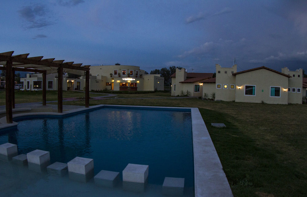 Teoticamp Hotel San Juan Teotihuacan Bagian luar foto